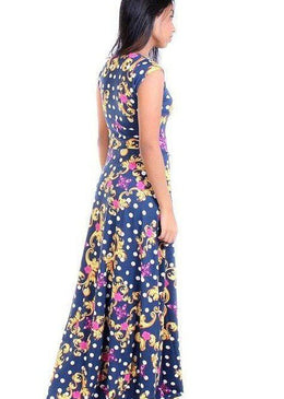 Descrição: Vestido em tecido radiosa estampado com detalhe no busto. Tecido macio e super confortável!Composição: 96% Viscose e 4% Elastano.A Modelo está vestindo tamanho G. 