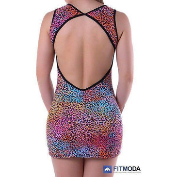 Vestido para academia estampado em tecido Light de poliamida com bojocom short embutido. O comprimento perfeito para a prática de atividades físicas. Composição: 90% Poliamida 10%... 