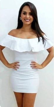 Lindo vestido tubinho com detalhe de babado. Modelo super tendência. Modela o corpo. Tecido bengaline de ótima qualidade, não fica transparente.Tamanhos:P ( veste manequim 36/38)M... 