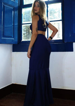 Lindo modelo de vestido fabricado em Suplex de Excelente qualidade.Tecido:SuplexCaracteristicas:Tecido firme, de alta elasticidade que não desbota com o tempo e nem dá aquelas indesejaveis... 