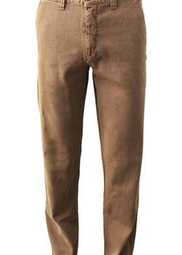 Calça masculina preta confeccionada em sarja, Canelada, com passantes no cós para melhor ajuste, fechamento por botão e zíper no entremeio, bolsos faca na frente... 