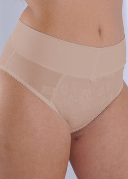 Cinta calça de cetinete, laise na frente e lacinho. O cetinete é um tecido com pouca elasticidade que tem objetivo de fazer pressão, diminuindo medidas... 