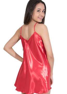 Sinta-se linda, confortável e sexy! A combinação da renda com o cetim faz com que essa peça seja apaixonante! Confeccionada em tecido cetim, confortável e com... 